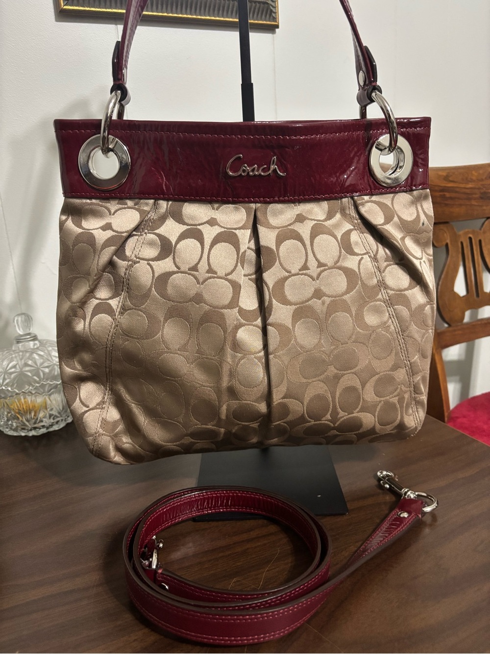 Coach Ashley hippie Beige Signature Shoulder Bag with red Trim